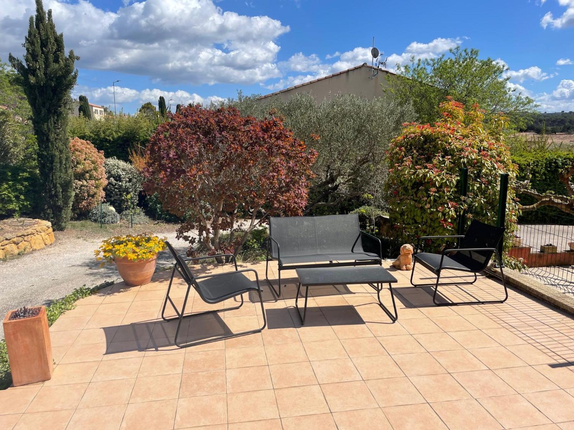 Studio Charmant Avec Terrasse Lancon-Provence Exterior photo